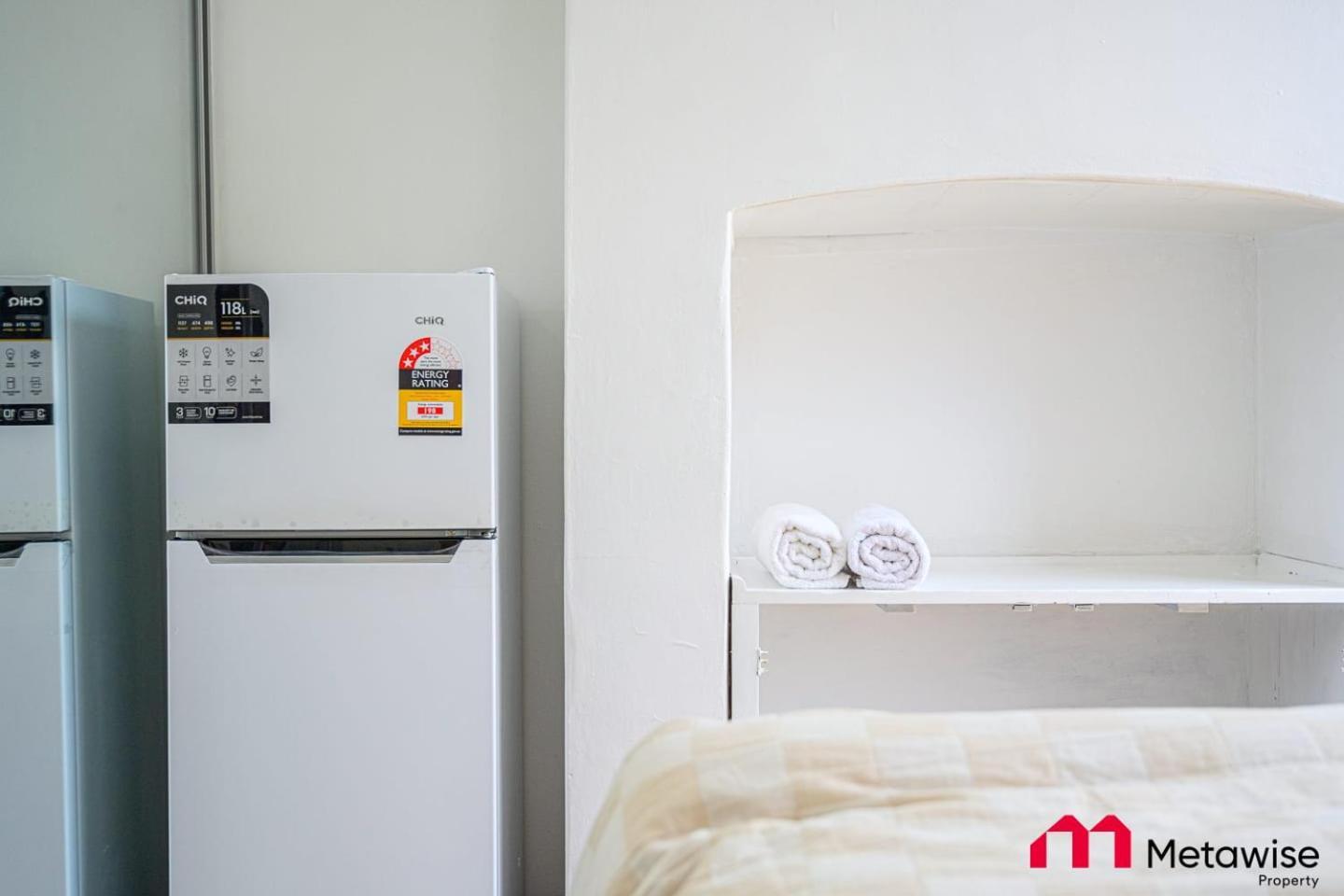 Metawise Parramatta Cozy With Furniture Wifi Holiday home Sydney